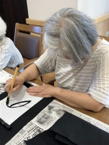 (岡田デイ)🖌️書道レクリエーションを行いました♪
