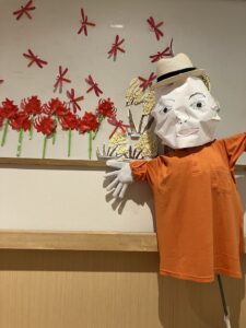 (岡田デイ)🍂秋を感じる壁面工作&習字を楽しみました🍂